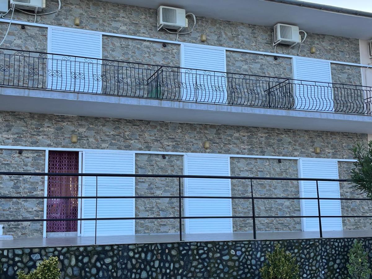 Villa Leonidas Koutsoupia Kókkinon Nerón Buitenkant foto