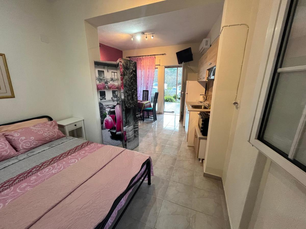 Villa Leonidas Koutsoupia Kókkinon Nerón Buitenkant foto