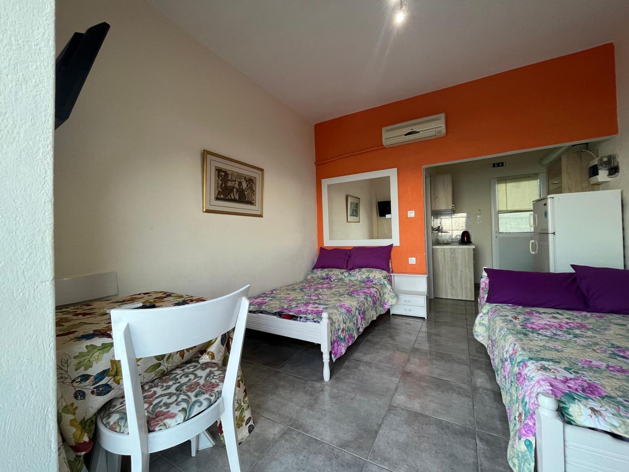 Villa Leonidas Koutsoupia Kókkinon Nerón Kamer foto